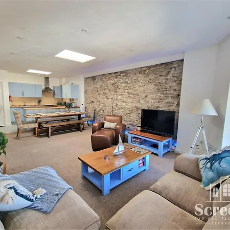 4 Bedroom 'Screen6' By Tunnels Beaches In A Historic Building Ilfracombe Exterior foto