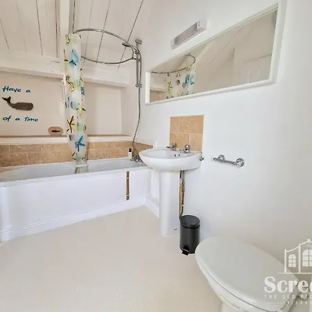 4 Bedroom 'Screen6' By Tunnels Beaches In A Historic Building Ilfracombe Exterior foto
