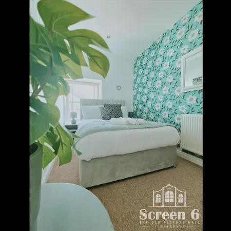4 Bedroom 'Screen6' By Tunnels Beaches In A Historic Building Ilfracombe Exterior foto