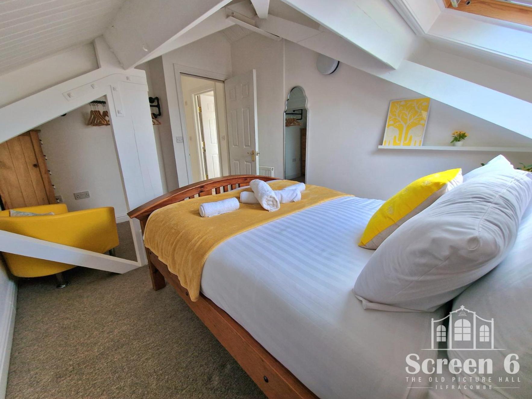 4 Bedroom 'screen6' By Tunnels Beaches In A Historic Building * Ilfracombe